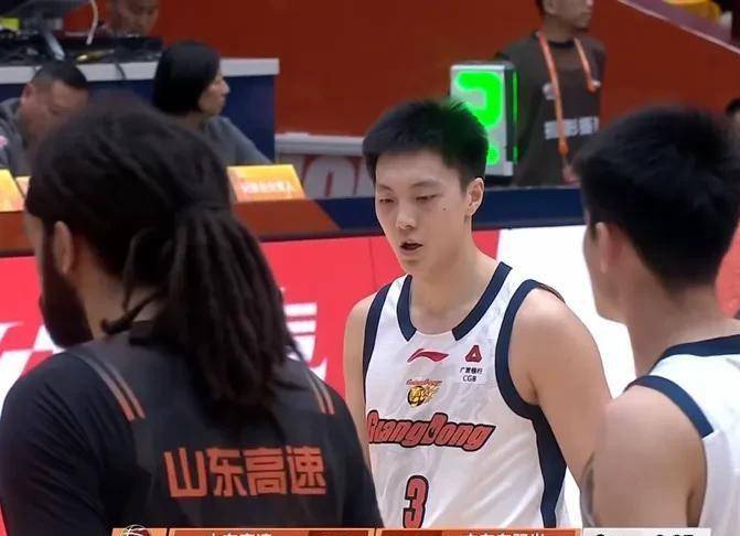 u88娱乐电竞官方-包含从里尔赛前回应争议到赛后法兰克福迎来里程碑，山东男篮扳平良机的词条